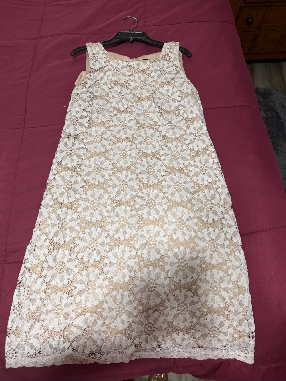 Ronni Nicole Cream and White Lace Midi Dress